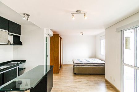 Studio para alugar com 32m², 1 quarto e 1 vaga Studio para alugar com 32m², 1 quarto e 1 vagaSala