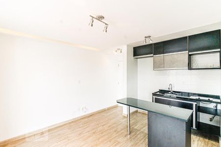 Studio para alugar com 32m², 1 quarto e 1 vaga Studio para alugar com 32m², 1 quarto e 1 vagaSala