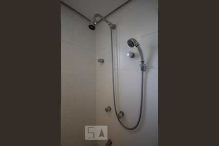 Apartamento para alugar com 76m², 2 quartos e 2 vagas Apartamento para alugar com 76m², 2 quartos e 2 vagasBanheiro da Suíte