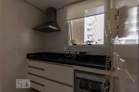Apartamento para alugar com 76m², 2 quartos e 2 vagas Apartamento para alugar com 76m², 2 quartos e 2 vagasCozinha