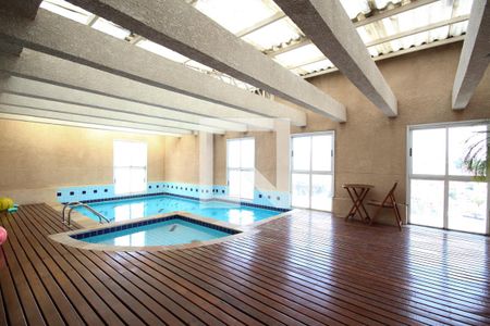 Apartamento para alugar com 70m², 3 quartos e 1 vagaÁrea comum - Piscina