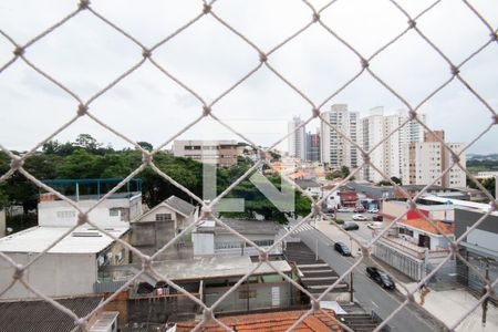 Vista da Sala de apartamento para alugar com 3 quartos, 70m² em Km 18, Osasco