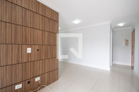 Sala de apartamento para alugar com 3 quartos, 70m² em Km 18, Osasco