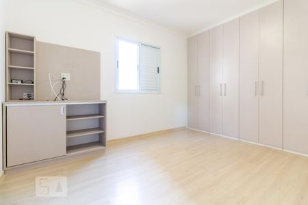 Suíte de apartamento à venda com 2 quartos, 65m² em Jardim Tupanci, Barueri