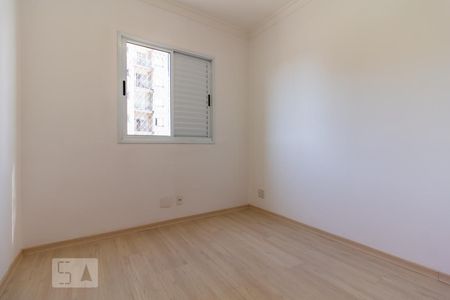 Quarto de apartamento à venda com 2 quartos, 65m² em Jardim Tupanci, Barueri