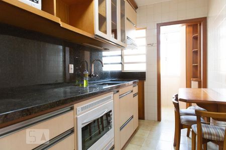 Apartamento para alugar com 69m², 2 quartos e 1 vagaCozinha