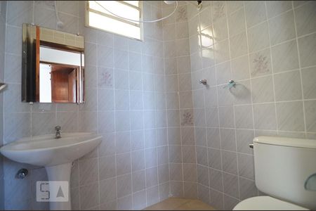 Banheiro  de apartamento à venda com 3 quartos, 69m² em Estoril, Belo Horizonte