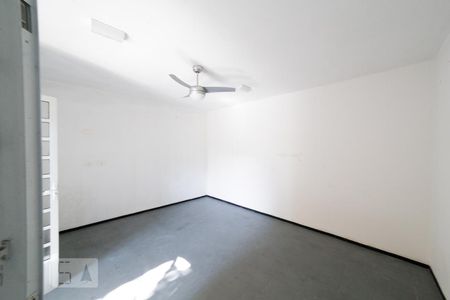 Casa à venda com 124m², 3 quartos e 2 vagas Casa à venda com 124m², 3 quartos e 2 vagasEdícula