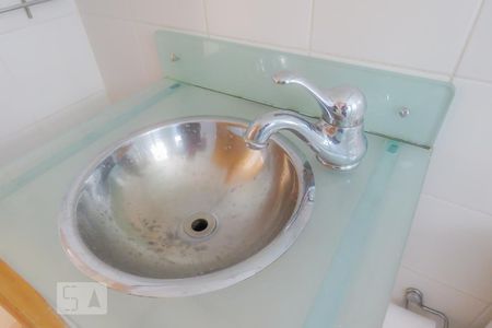 Banheiro  de apartamento à venda com 1 quarto, 45m² em Indianópolis, São Paulo