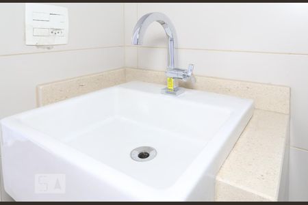 Apartamento à venda com 63m², 2 quartos e 2 vagasBanheiro 2