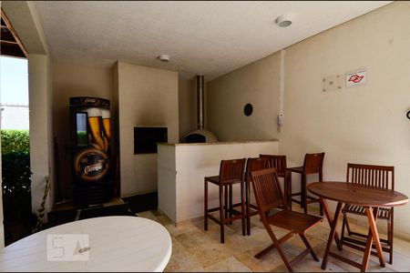 Apartamento para alugar com 85m², 2 quartos e 2 vagasDependências do prédio - churrasqueira