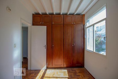 Quarto 1 de apartamento para alugar com 2 quartos, 98m² em Nova Suíssa, Belo Horizonte