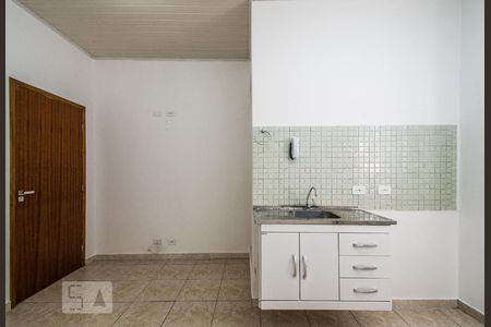 Kitnet de kitnet/studio para alugar com 1 quarto, 15m² em Vila Firmiano Pinto, São Paulo