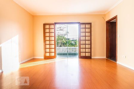 Casa à venda com 120m², 3 quartos e 2 vagasSuíte 