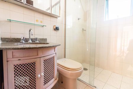 Casa à venda com 120m², 3 quartos e 2 vagasBanheiro Social 