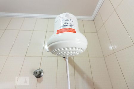 Casa à venda com 120m², 3 quartos e 2 vagasChuveiro 