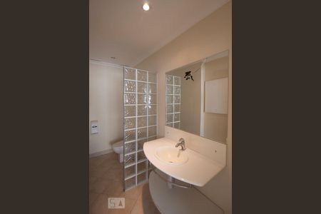 Lavabo de apartamento à venda com 3 quartos, 189m² em Consolação, São Paulo