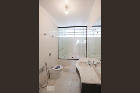 Apartamento à venda com 189m², 3 quartos e 1 vagaBanheiro