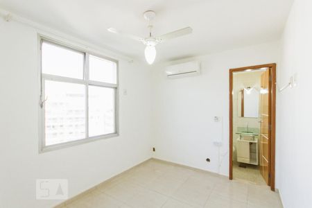 Apartamento à venda com 69m², 2 quartos e 1 vagaSuíte