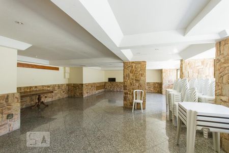 Apartamento à venda com 69m², 2 quartos e 1 vagaSalão de Festas