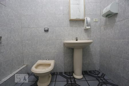 Casa para alugar com 160m², 2 quartos e 3 vagasBanheiro