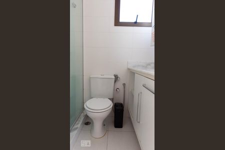 Banheiro de apartamento para alugar com 1 quarto, 65m² em Rio Branco, Porto Alegre