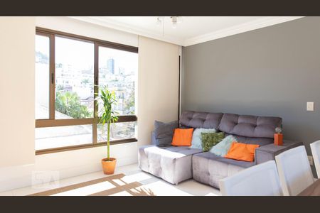 Sala de apartamento para alugar com 1 quarto, 65m² em Rio Branco, Porto Alegre