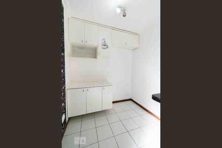Apartamento para alugar com 134m², 3 quartos e 2 vagas Apartamento para alugar com 134m², 3 quartos e 2 vagasCozinha