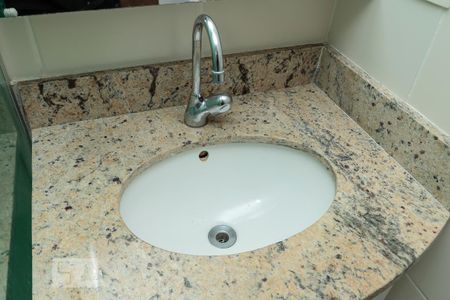 Banheiro Suíte de apartamento à venda com 2 quartos, 60m² em Méier, Rio de Janeiro