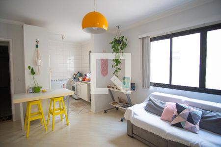 Sala e Cozinha de apartamento para alugar com 1 quarto, 44m² em Santa Cecília, São Paulo