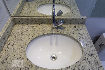 Banheiro de apartamento para alugar com 2 quartos, 56m² em Vila Andrade, São Paulo