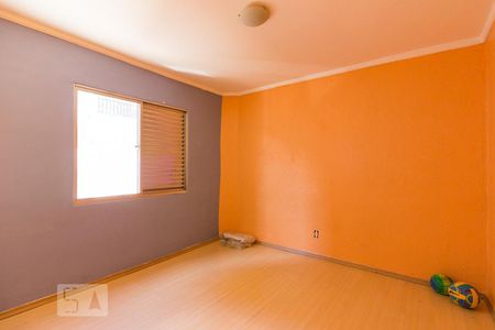 Quarto 1 de apartamento à venda com 2 quartos, 70m² em Vila Vitório Mazzei, São Paulo