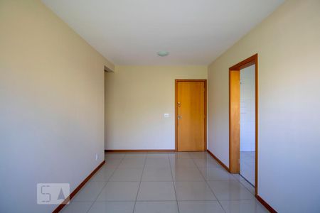 Sala de apartamento para alugar com 2 quartos, 76m² em Santa Tereza, Belo Horizonte