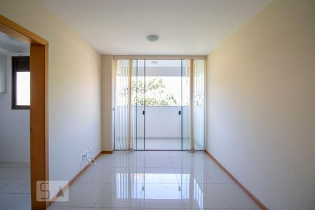 Sala de apartamento para alugar com 2 quartos, 76m² em Santa Tereza, Belo Horizonte