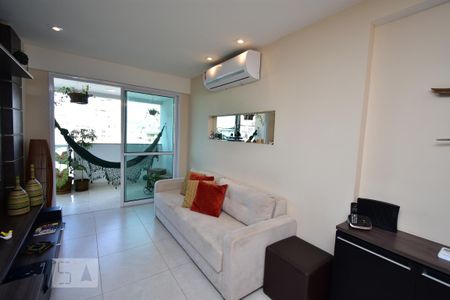 Sala  de apartamento para alugar com 3 quartos, 93m² em Santa Rosa, Niterói
