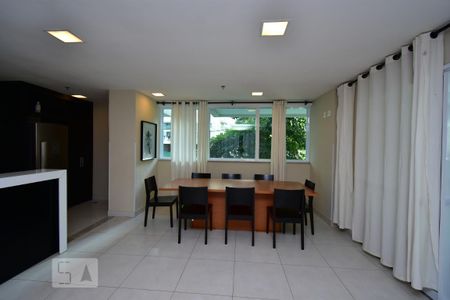 Apartamento para alugar com 93m², 3 quartos e 1 vagaSalão de Festas 
