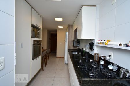 Apartamento para alugar com 93m², 3 quartos e 1 vagaCozinha 