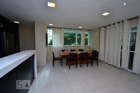 Apartamento para alugar com 93m², 3 quartos e 1 vagaSalão de Festas 
