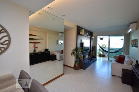 Sala  de apartamento para alugar com 3 quartos, 93m² em Santa Rosa, Niterói