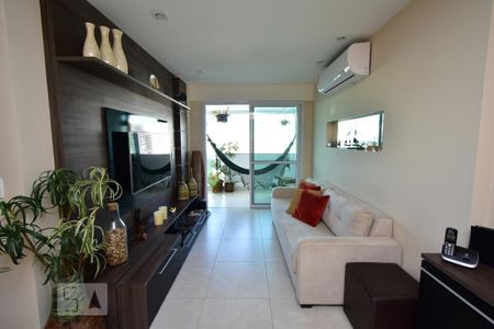 Sala  de apartamento para alugar com 3 quartos, 93m² em Santa Rosa, Niterói