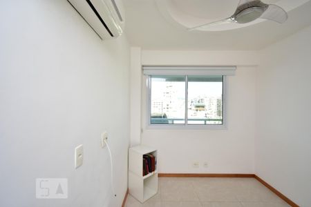 Apartamento para alugar com 93m², 3 quartos e 1 vagaQuarto 2 