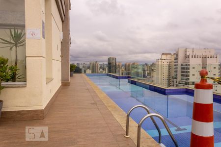 Apartamento à venda com 41m², 1 quarto e 1 vaga Apartamento à venda com 41m², 1 quarto e 1 vagaÁrea comum - Piscina