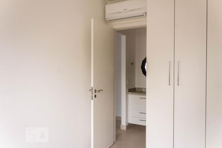 Quarto de apartamento à venda com 1 quarto, 41m² em Santo Amaro, São Paulo