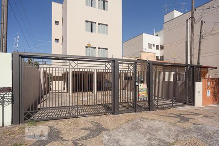 Apartamento à venda com 61m², 2 quartos e 1 vaga Apartamento à venda com 61m², 2 quartos e 1 vagaFachada do prédio