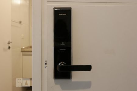 Studio à venda com 33m², 1 quarto e 1 vagaFechadura eletrônica