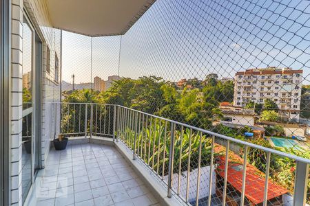 Apartamento à venda com 71m², 2 quartos e 1 vagaVaranda Quarto 1 e Quarto 2 - Suíte