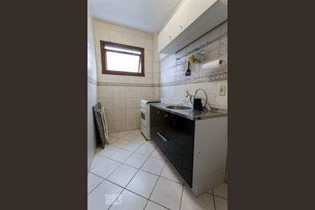 Cozinha de kitnet/studio para alugar com 1 quarto, 30m² em Petrópolis, Porto Alegre