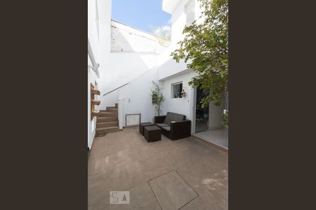 Casa para alugar com 240m², 3 quartos e 2 vagas Casa para alugar com 240m², 3 quartos e 2 vagasQuintal