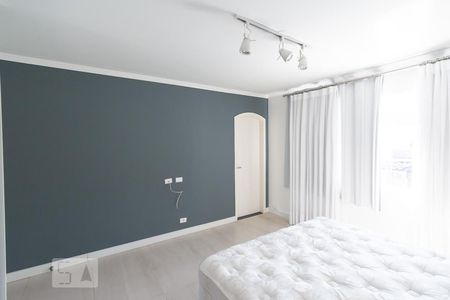 Casa para alugar com 240m², 3 quartos e 2 vagas Casa para alugar com 240m², 3 quartos e 2 vagasSuíte 2