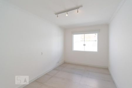 Casa para alugar com 240m², 3 quartos e 2 vagas Casa para alugar com 240m², 3 quartos e 2 vagasQuarto 2